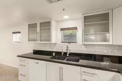 21 W Pasadena Avenue #3, Phoenix, AZ 85013 - Photo 10