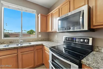 16916 W Northampton Road, Surprise, AZ 85374 - Photo 12