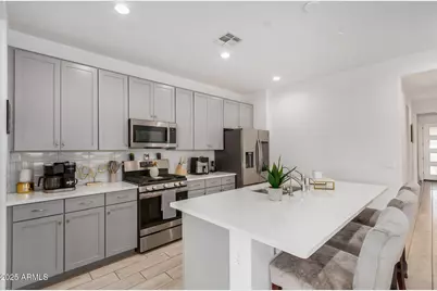 13319 W Red Range Way, Peoria, AZ 85383 - Photo 14