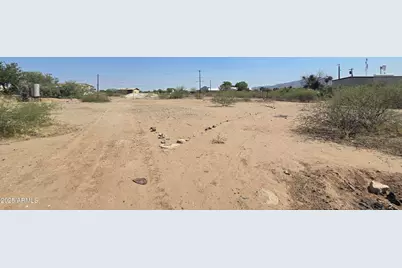 512Xx W US Highway 60 -- #-, Aguila, AZ 85320 - Photo 4