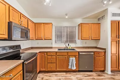 11270 S Obispo Drive, Goodyear, AZ 85338 - Photo 12