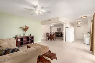 17058 N 106th Ave, Sun City, AZ 85373 - Photo 4