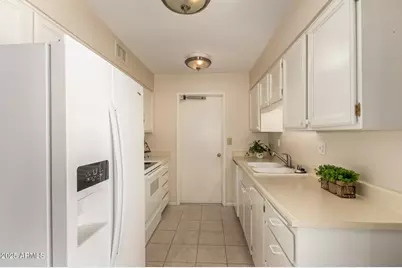 17058 N 106th Avenue, Sun City, AZ 85373 - Photo 24