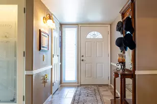 10630 W Pineaire Dr, Sun City, AZ 85351 - Photo 4