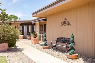 10630 W Pineaire Dr, Sun City, AZ 85351 - Photo 2