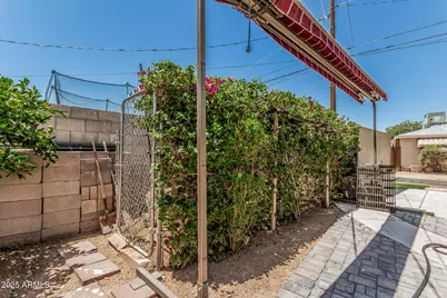 11222 W Connecticut Avenue, Youngtown, AZ 85363 - Photo 26