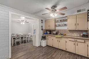 11222 W Connecticut Ave, Youngtown, AZ 85363 - Photo 10