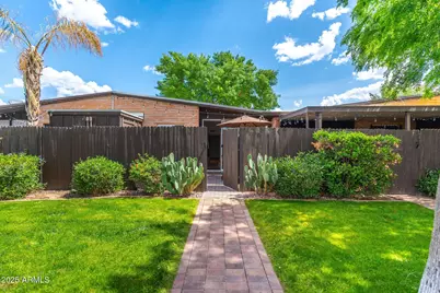 3036 N 32nd Street #303, Phoenix, AZ 85018 - Photo 1