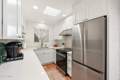 3036 N 32nd Street #303, Phoenix, AZ 85018 - Photo 8