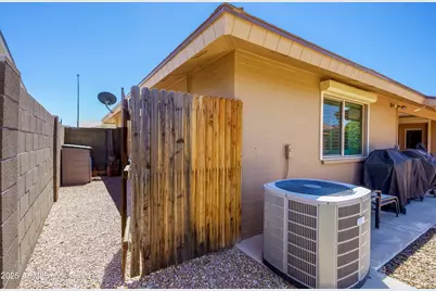 7842 E Navarro Avenue E, Mesa, AZ 85209 - Photo 26