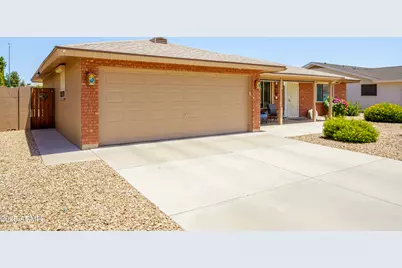 7842 E Navarro Avenue E, Mesa, AZ 85209 - Photo 2