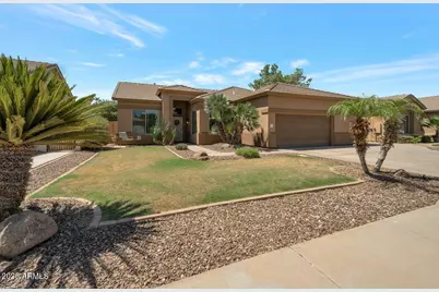 213 E Smoke Tree Road, Gilbert, AZ 85296 - Photo 2