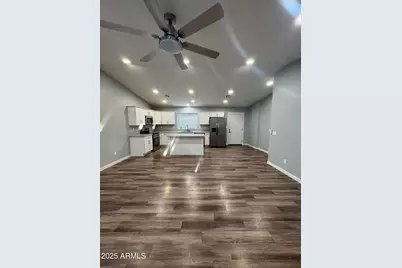 6036 W Stella Avenue, Glendale, AZ 85301 - Photo 1