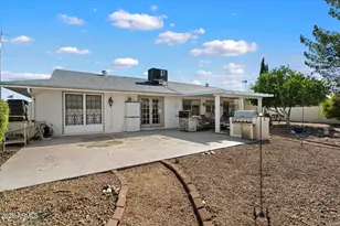 13234 W Shadow Hills Dr, Sun City West, AZ 85375 - Photo 16