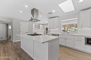 10423 W Monterosa Dr, Sun City, AZ 85351 - Photo 12