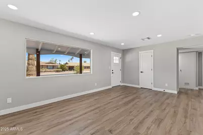 10423 W Monterosa Drive, Sun City, AZ 85351 - Photo 4