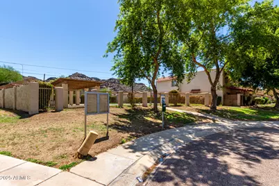 1227 E Townley Avenue, Phoenix, AZ 85020 - Photo 26