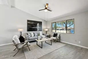 8514 N 38th Dr, Phoenix, AZ 85051 - Photo 14