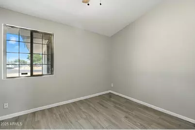 8514 N 38th Drive, Phoenix, AZ 85051 - Photo 32