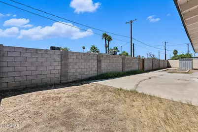 8514 N 38th Drive, Phoenix, AZ 85051 - Photo 38
