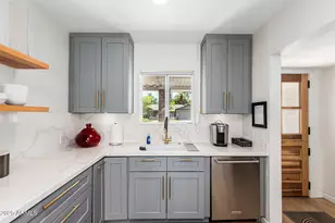 3809 N 35th St, Phoenix, AZ 85018 - Photo 18