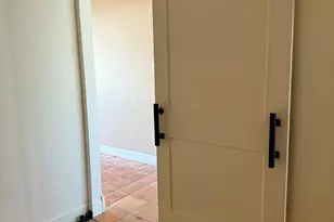 349 E Thomas Rd, Phoenix, AZ 85012 - Photo 18