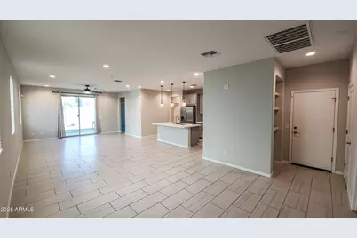 11007 W Pierce Street, Avondale, AZ 85323 - Photo 8