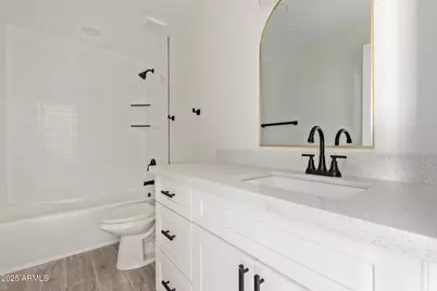 6713 N 56th Avenue, Glendale, AZ 85301 - Photo 32