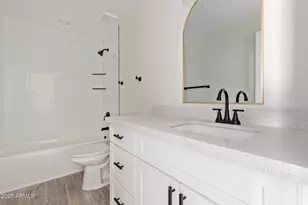 6713 N 56th Ave, Glendale, AZ 85301 - Photo 32