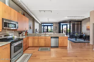 7301 E 3rd Ave, Scottsdale, AZ 85251 - Photo 8