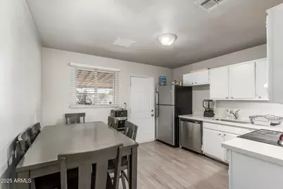 2752 W Royal Palm Road, Phoenix, AZ 85051 - Photo 10