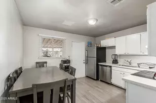 2752 W Royal Palm Rd, Phoenix, AZ 85051 - Photo 10