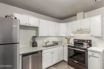 2752 W Royal Palm Road, Phoenix, AZ 85051 - Photo 12