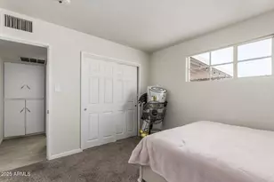 2752 W Royal Palm Rd, Phoenix, AZ 85051 - Photo 18