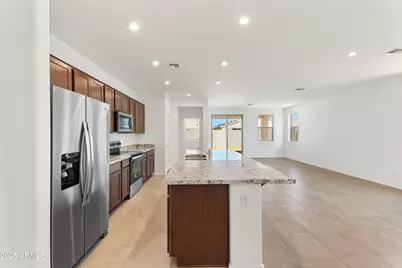 37582 W San Clemente Street, Maricopa, AZ 85138 - Photo 10