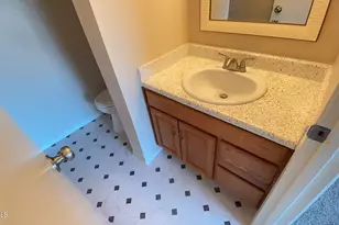 5902 W Golden Ln, Glendale, AZ 85302 - Photo 6