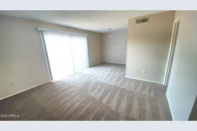 5902 W Golden Lane, Glendale, AZ 85302 - Photo 4