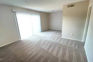 5902 W Golden Ln, Glendale, AZ 85302 - Photo 4