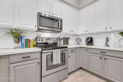 11000 N 77th Place #1020, Scottsdale, AZ 85260 - Photo 8