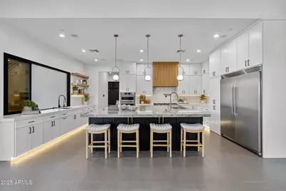 2305 E South Mountain Avenue, Phoenix, AZ 85042 - Photo 26