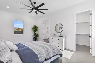 2305 E South Mountain Ave, Phoenix, AZ 85042 - Photo 66