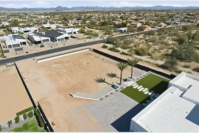 2305 E South Mountain Avenue, Phoenix, AZ 85042 - Photo 6