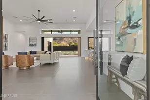 2309 E South Mountain Ave, Phoenix, AZ 85042 - Photo 22
