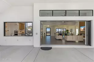 2305 E South Mountain Ave, Phoenix, AZ 85042 - Photo 82