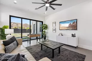 2305 E South Mountain Ave, Phoenix, AZ 85042 - Photo 56