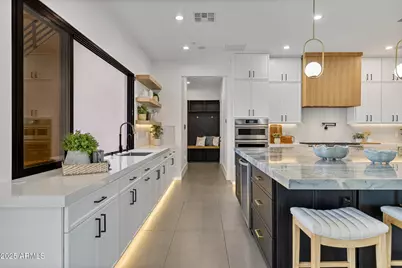 2305 E South Mountain Avenue, Phoenix, AZ 85042 - Photo 42