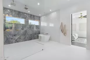 2305 E South Mountain Ave, Phoenix, AZ 85042 - Photo 46