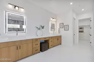 2305 E South Mountain Ave, Phoenix, AZ 85042 - Photo 52