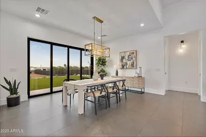 2309 E South Mountain Avenue, Phoenix, AZ 85042 - Photo 28