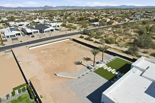 2309 E South Mountain Ave, Phoenix, AZ 85042 - Photo 8